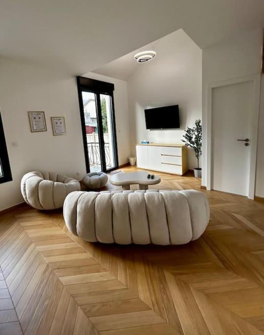 Maison Cosy, Grand Paris, A 3 Minutes Du Metro 维勒瑞夫 外观 照片