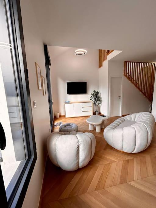 Maison Cosy, Grand Paris, A 3 Minutes Du Metro 维勒瑞夫 外观 照片